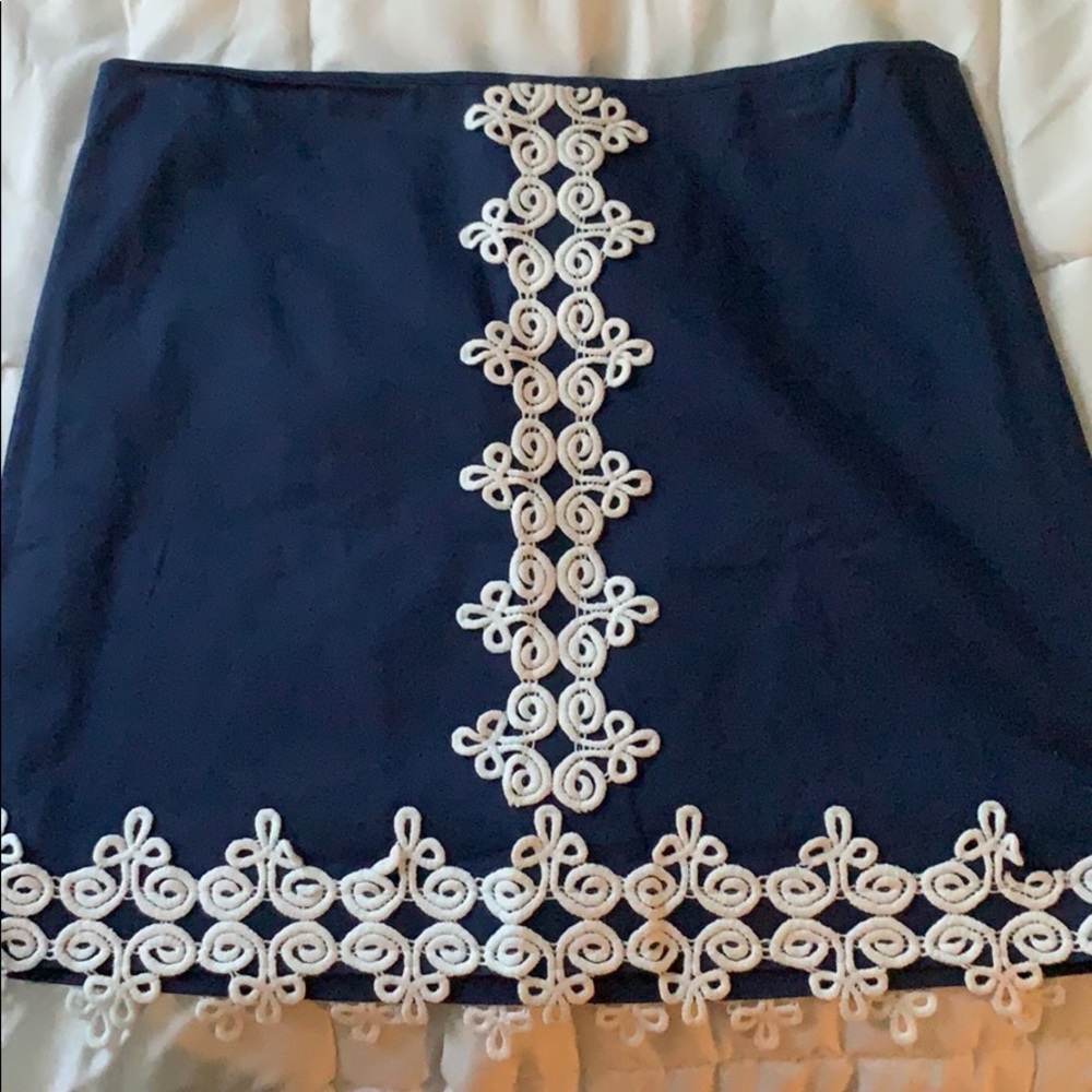 Lilly Pulitzer navy skirt
